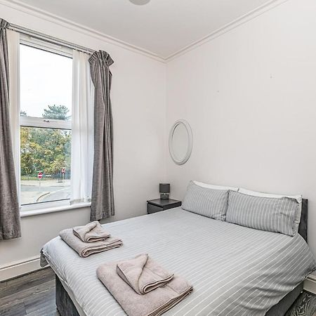 One Bedroom Holiday Apartment Colwyn Bay Esterno foto