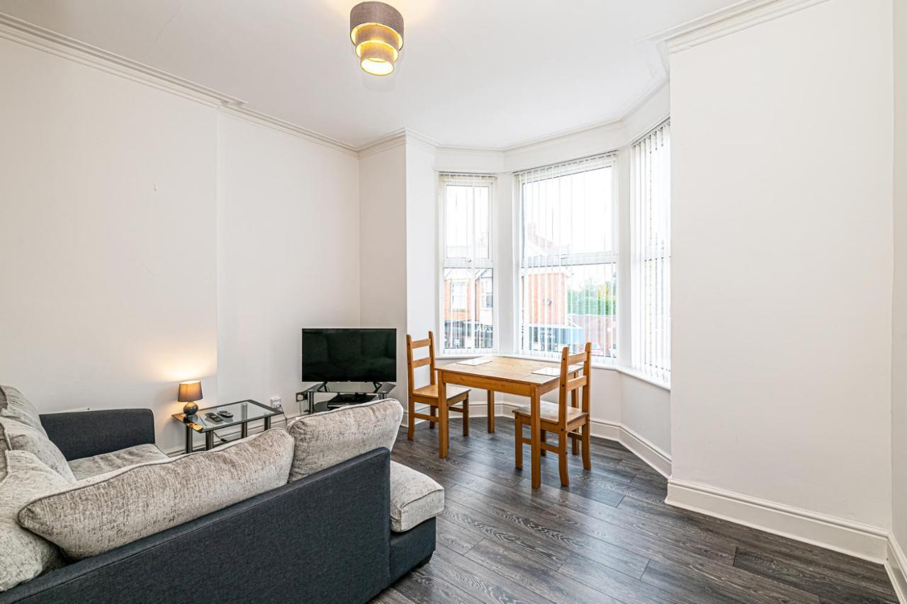 One Bedroom Holiday Apartment Colwyn Bay Esterno foto
